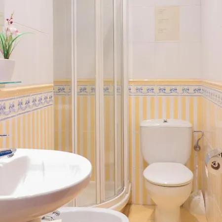 San Lorenzo * San Sebastián